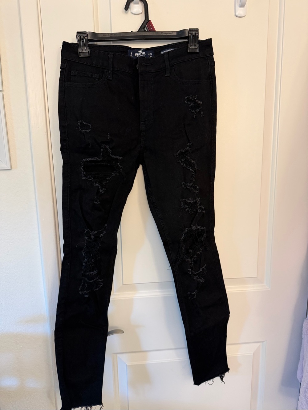 Hollister Distressed Black Women's Jeans